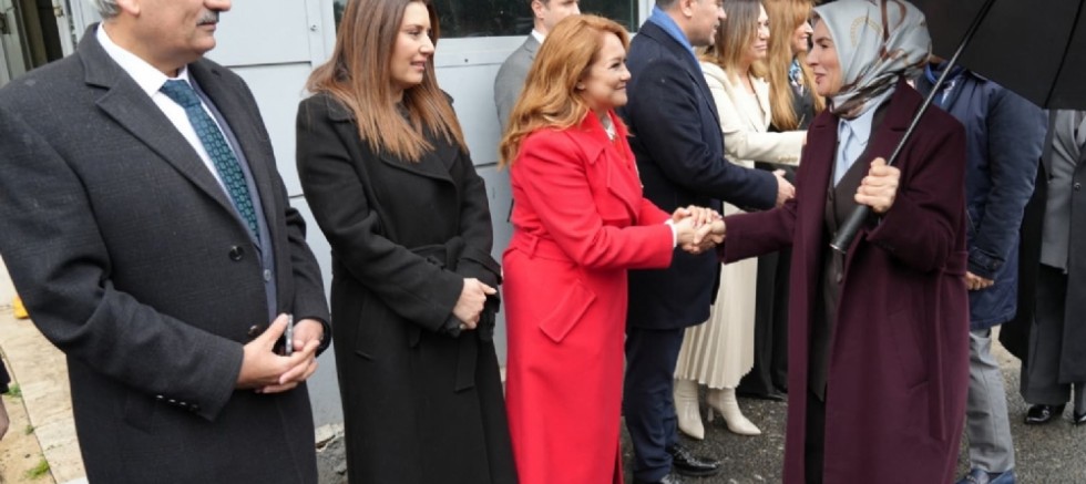 BAŞKAN MÜGE YILDIZ TOPAK PROTOKOL BAYRAMLAŞMA PROGRAMLARINA KATILDI