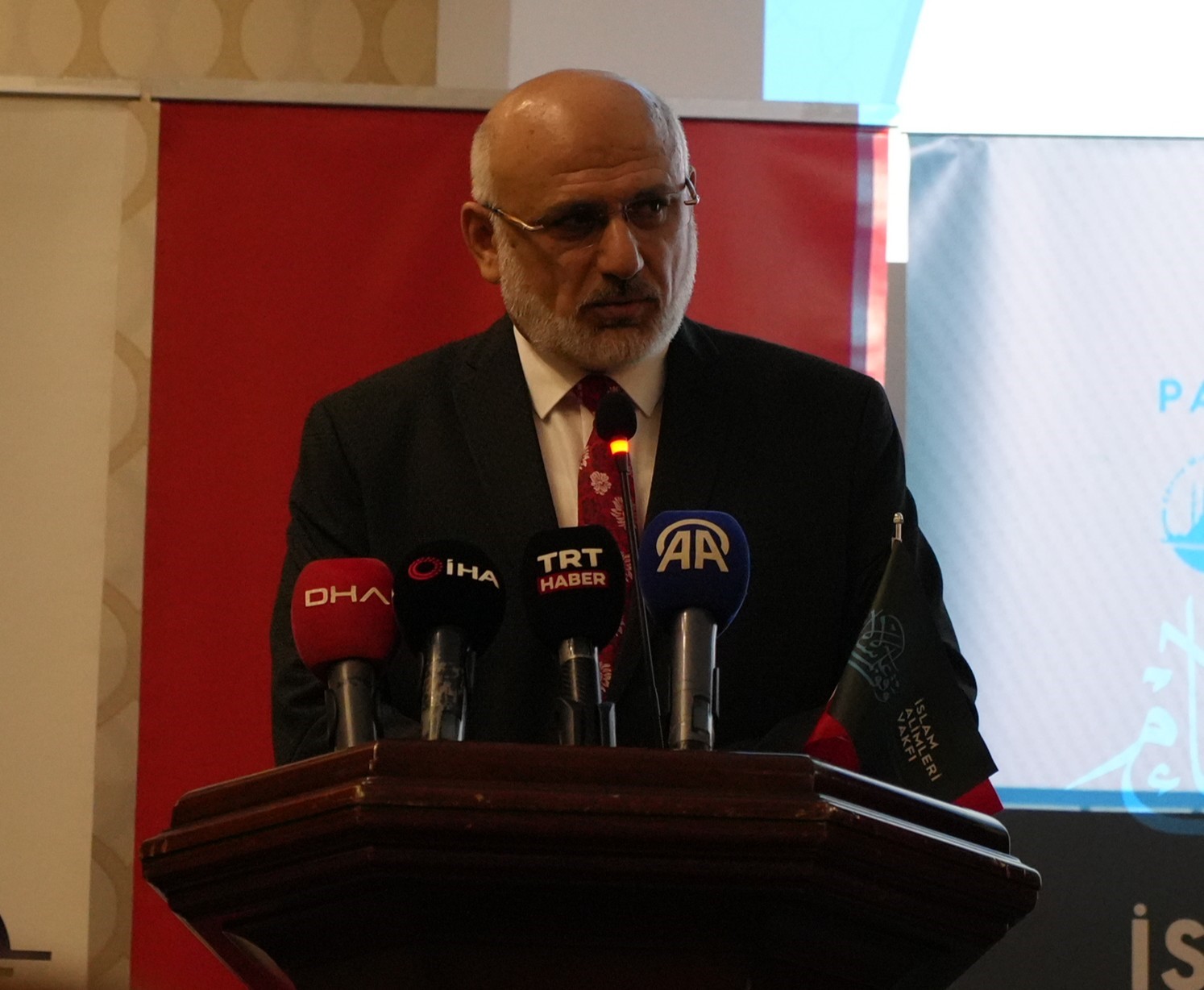 Diyanet İşleri Başkan Yardımcısı Şahin: Bugüne Filistine Kadar Bin Üzeri Tırı Uğurladık