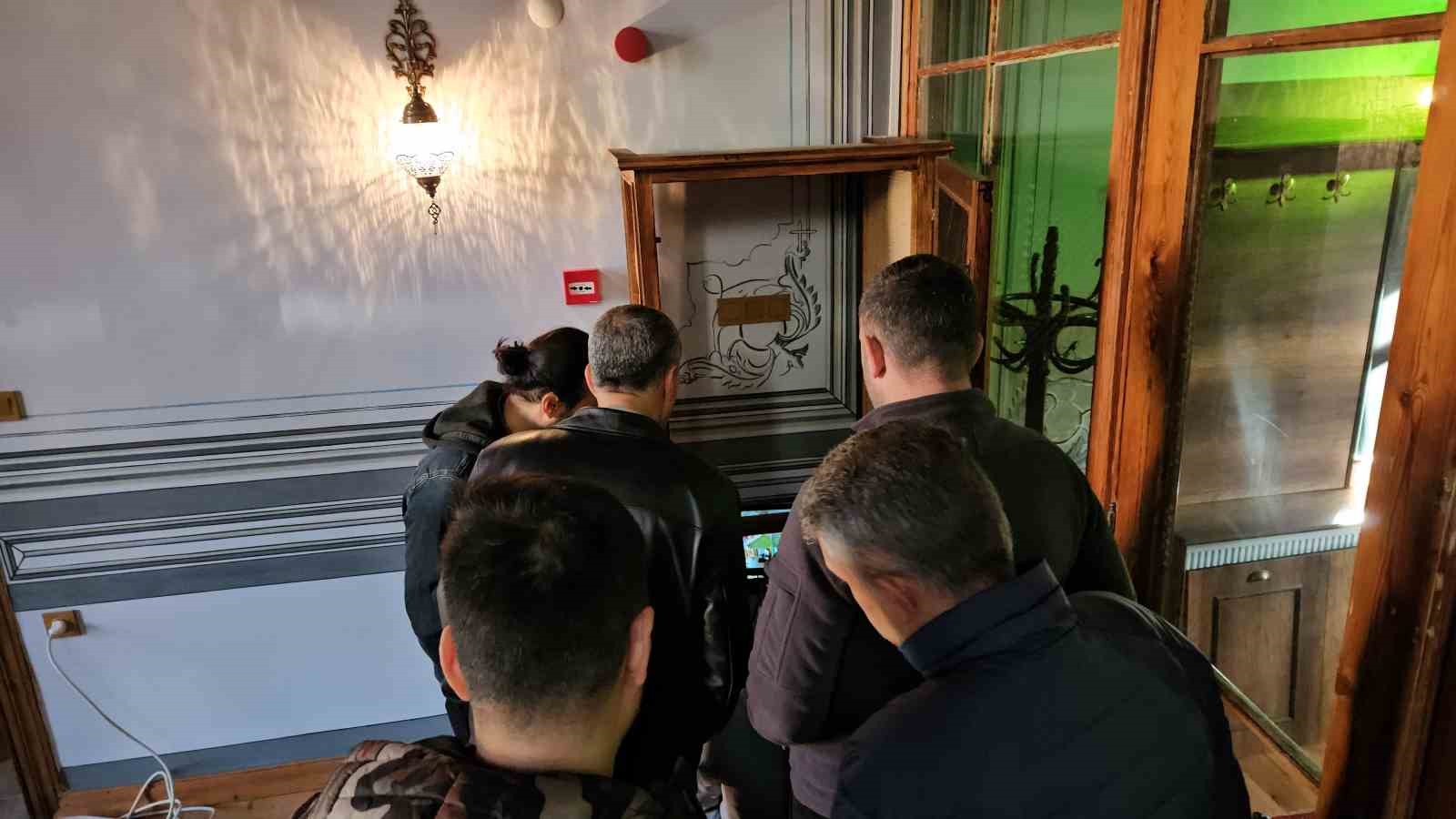 Edirnede Kuran-I Kerim Yakıldığı İddiasıyla İlgili Polis Soruşturma Başlattı