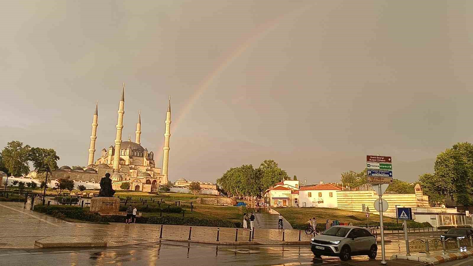 Edirnede Yağmur Sonrası Gökkuşağı Şöleni