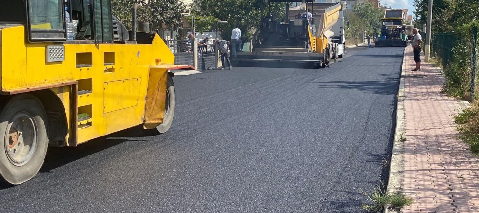 Ergene'de asfalt çalışmaları devam ediyor