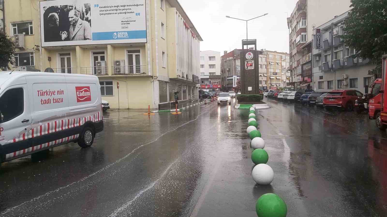 Kırklarelinde Sağanak Etkili Oldu
