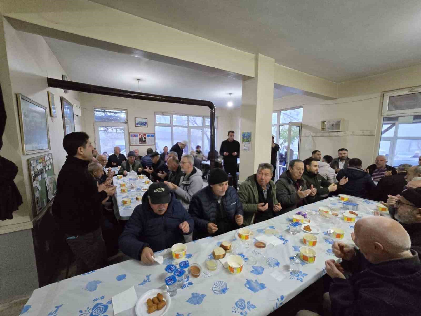 Pınarhisar Hacıfaklı Köyü Camiinde Sabah Namazı Buluşması
