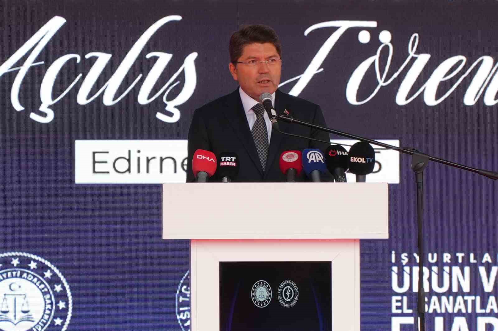 Adalet Bakanı Tunç: Selimiyenin Gölgesinden İsraili Lanetliyorum