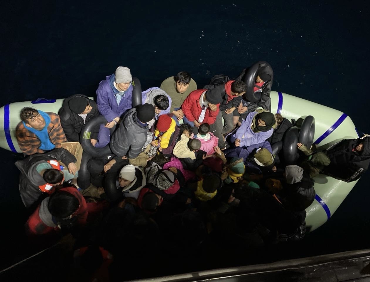 Ayvacık Açıklarında 79 Kaçak Göçmen Kurtarıldı
