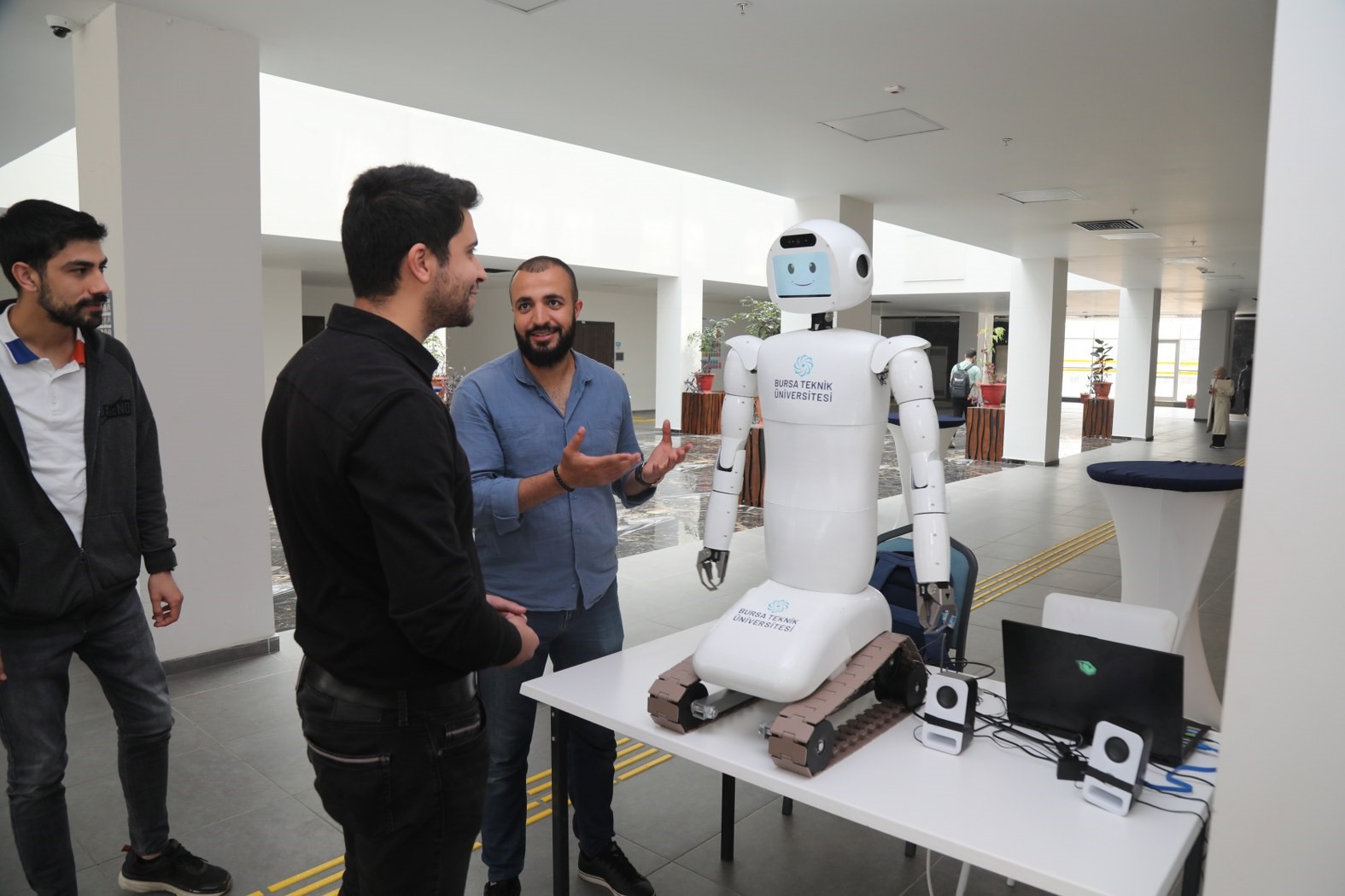 Bursa Teknik Üniversitesinin Robot Günleri İlgi Gördü