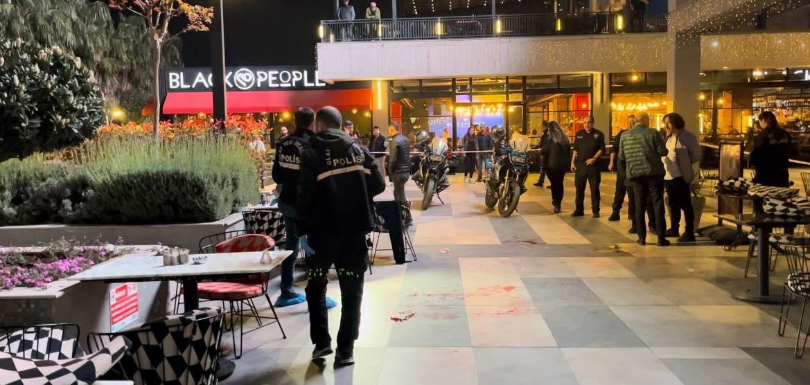 Bursada Kız Meselesi Nedeniyle Çıkan Silahlı Kavgada 2 Kişi Yaralandı