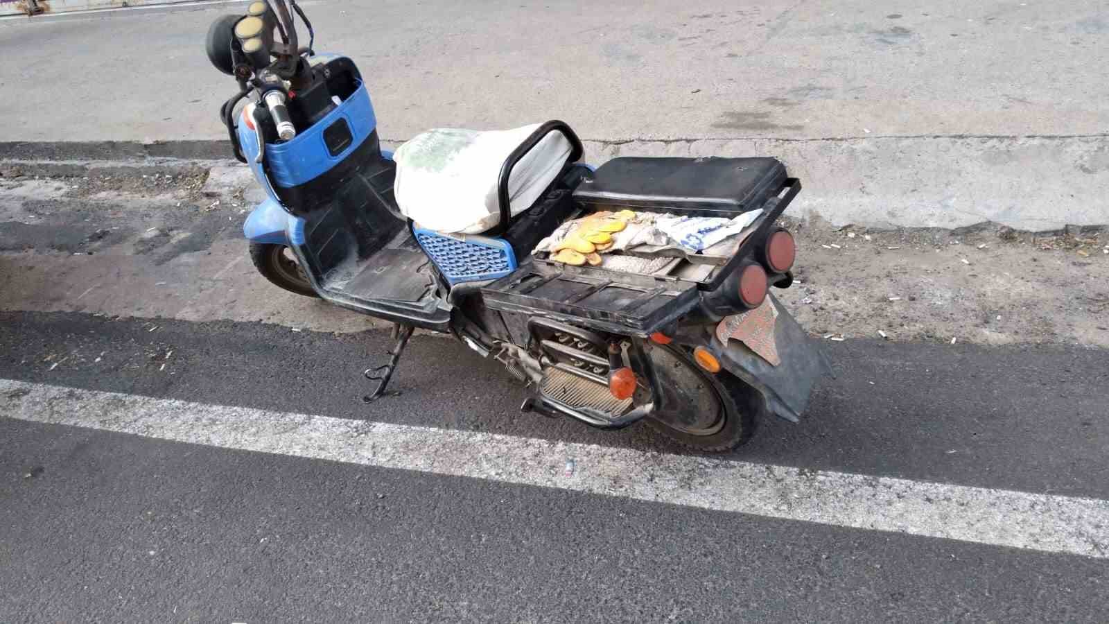 Çalıntı Motosiklet Terk Edilmiş Vaziyette Bulundu