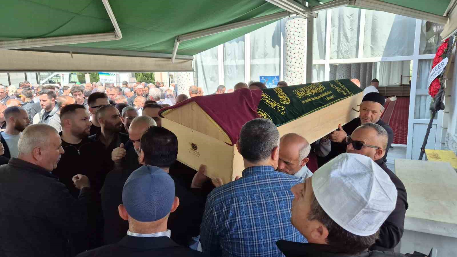 Çanakkale Kazasında Ölen 2 Kadın Tekirdağda Toprağa Verildi