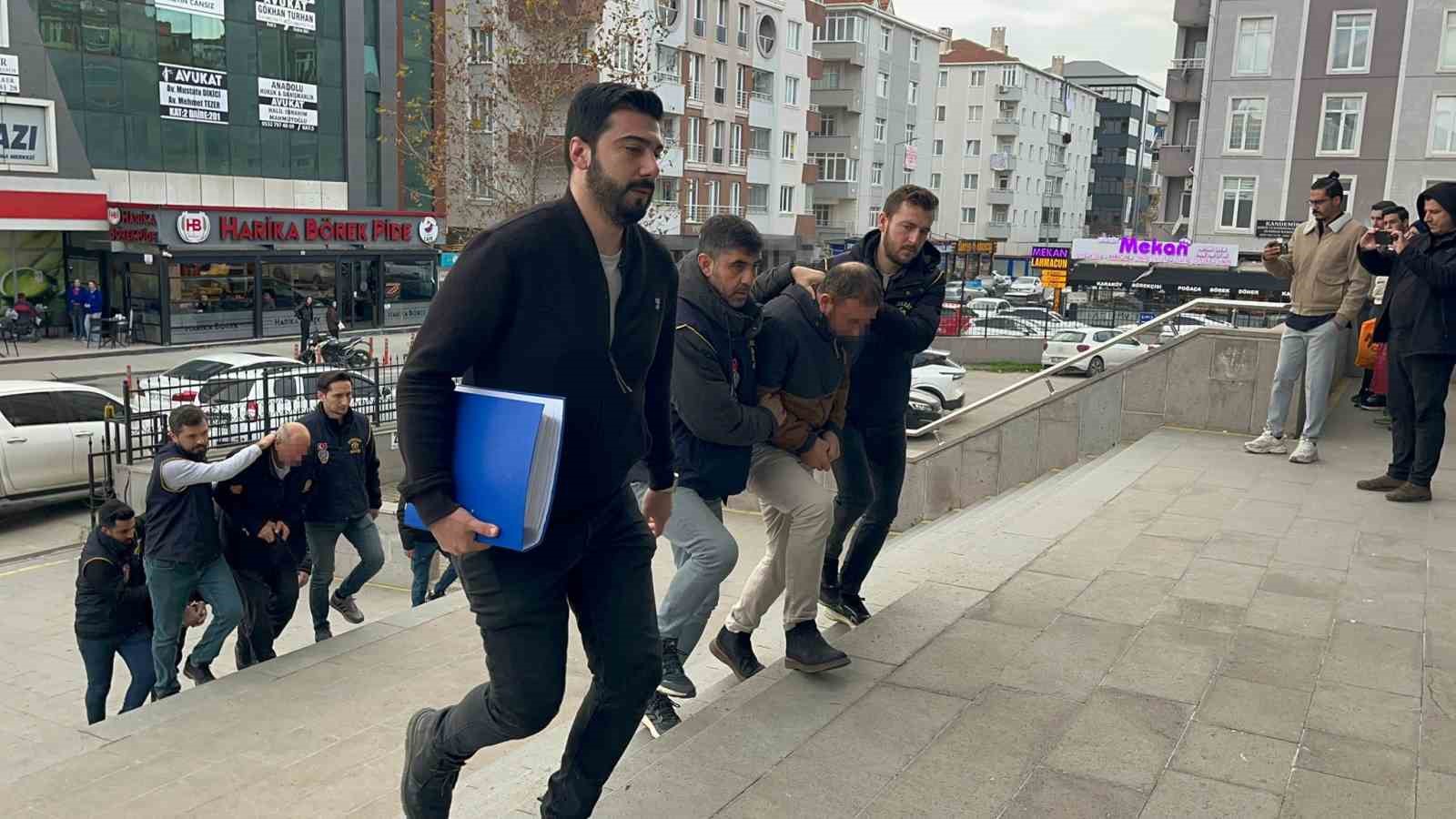 Çerkezköyde Tefecilik Operasyonu: 3 Kişi Gözaltında