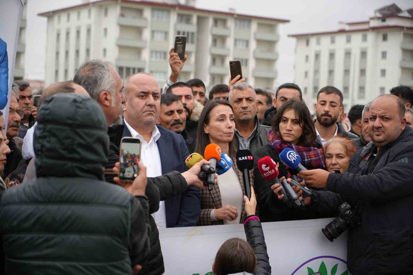 Dem Parti Genel Başkanı Hatimoğulları, Selahattin Demirtaşı Ziyaret Etti