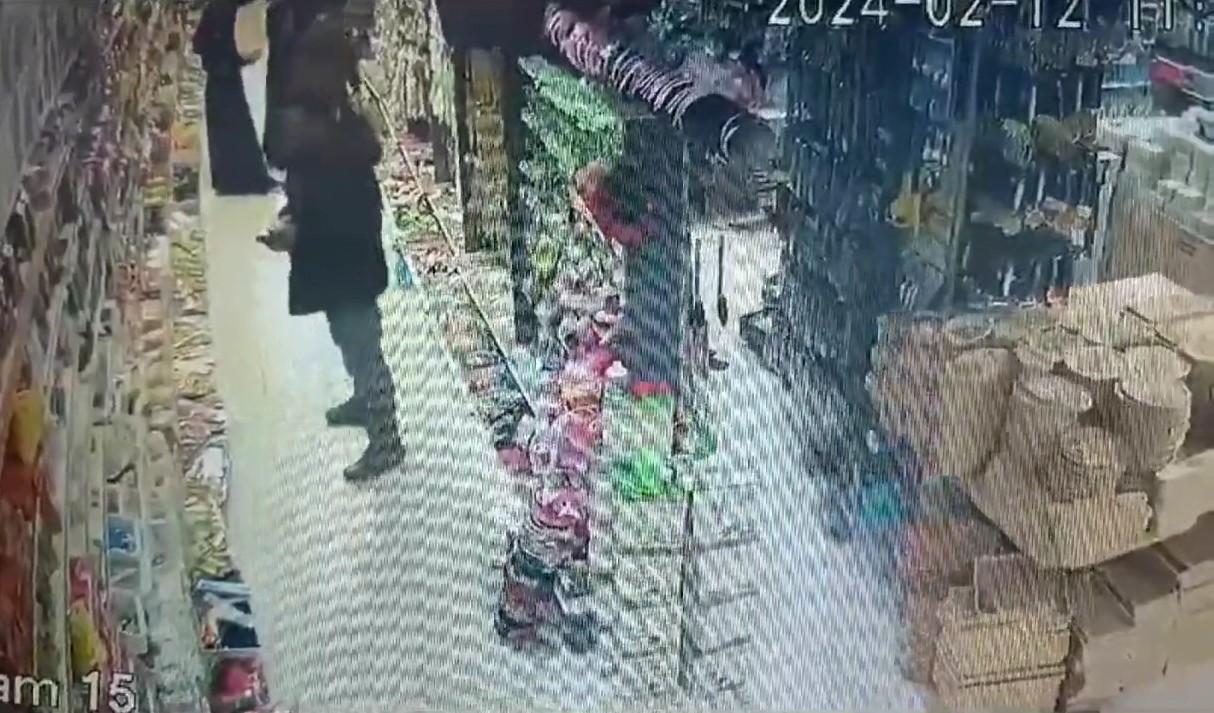 Deodorant Hırsızı Tutuklandı