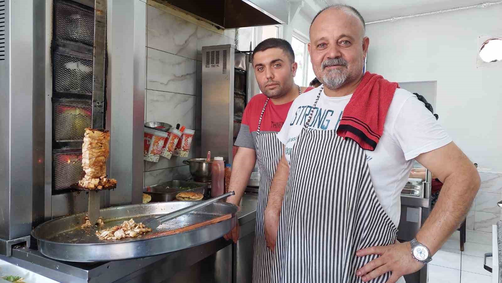 Dönerle Ustalar Da Pişiyor: Yoğun Ateş Görme Kaybına Neden Oldu