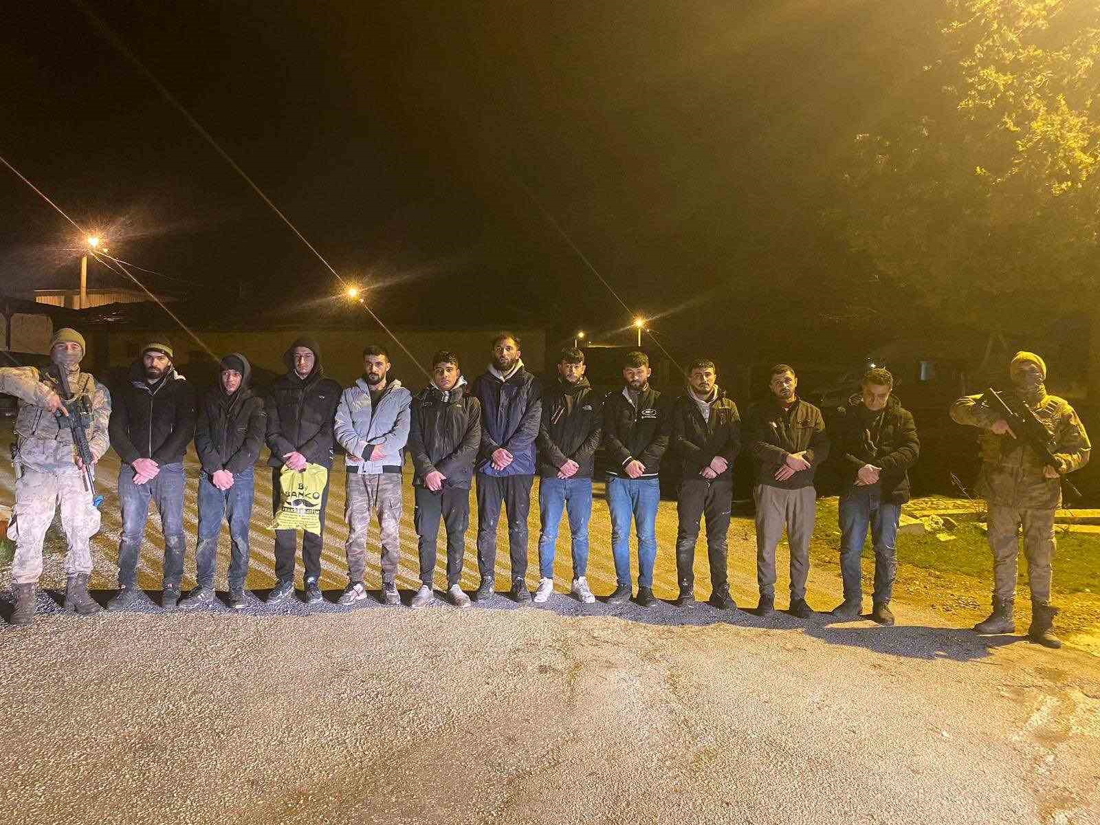 Edirnede 11 Kaçak Göçmen Yakalandı