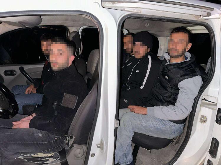 Edirnede 13 Kaçak Göçmen Yakalandı