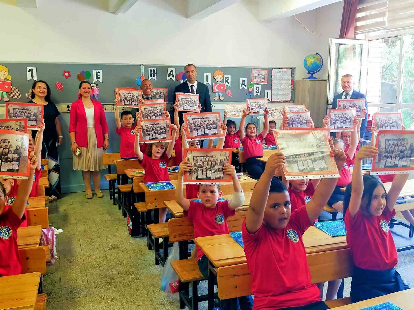 Edirnede 43 Bin 966 Öğrenci Karne Aldı