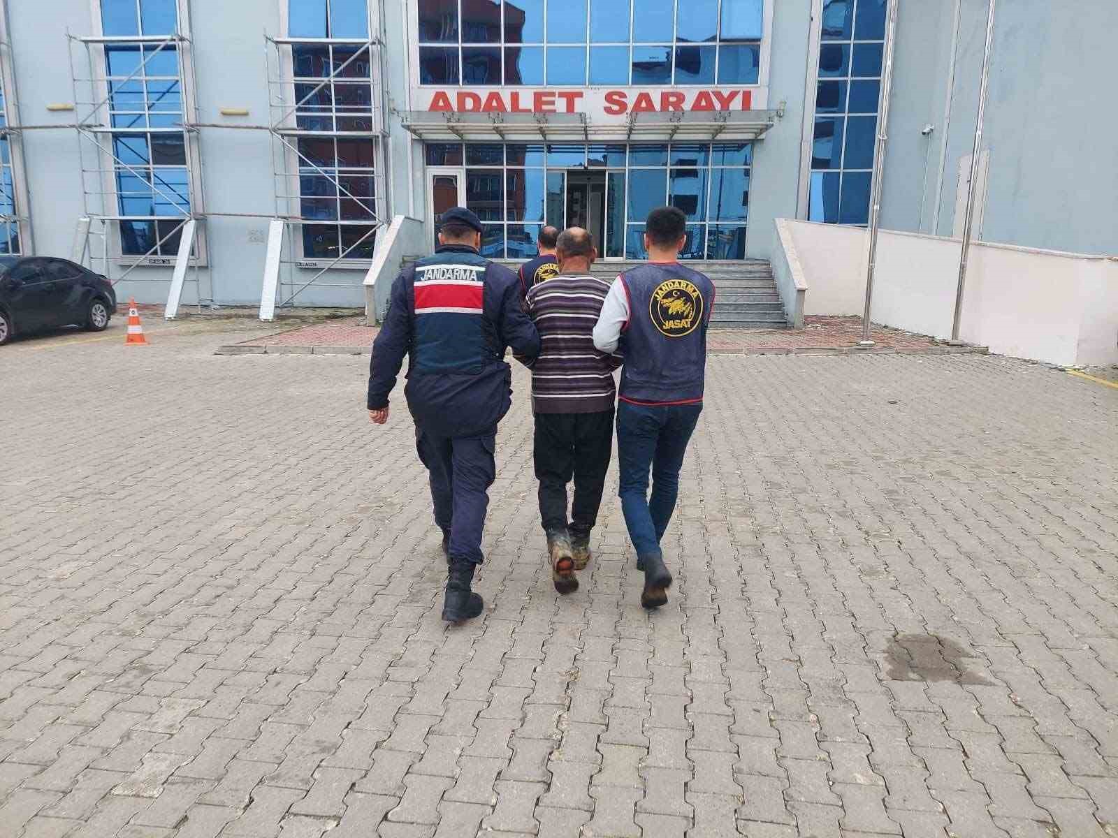 Edirnede 54 Yıl Hapis Cezası Olan Şahıs Koyun Ağılında Yakalandı