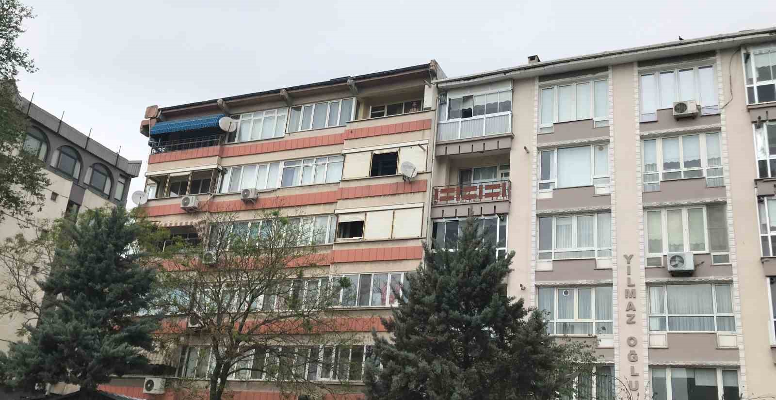 Edirnede 6Ncı Kattan Düşen Üniversite Öğrencisi Ağır Yaralandı