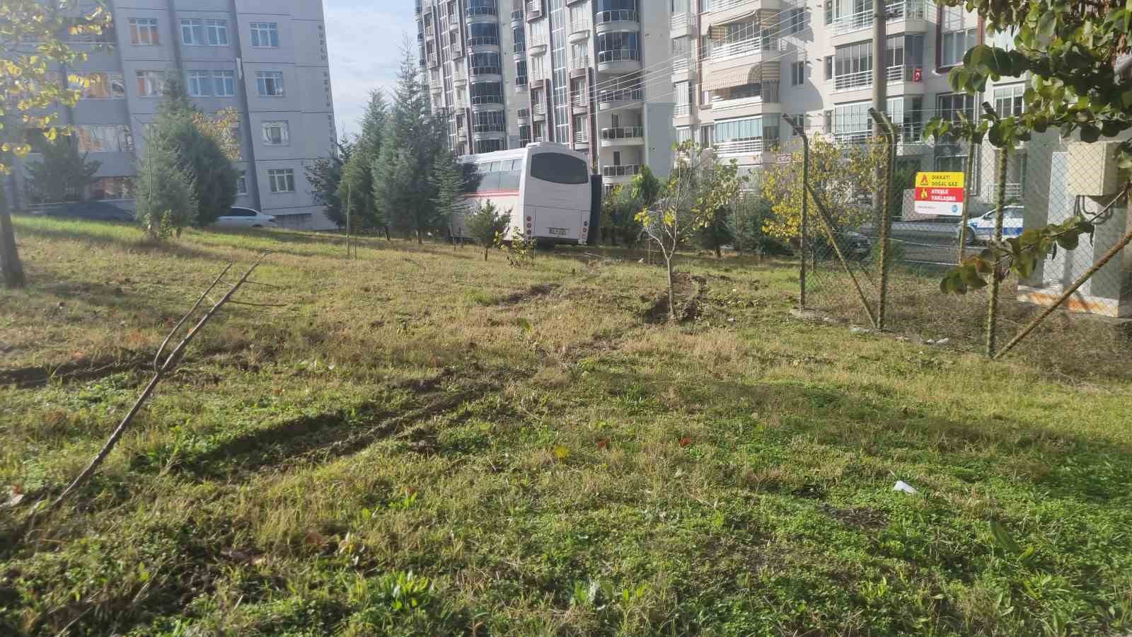 Edirnede Minibüsün Freni Boşaldı: 15 Yolcu Ölümden Döndü