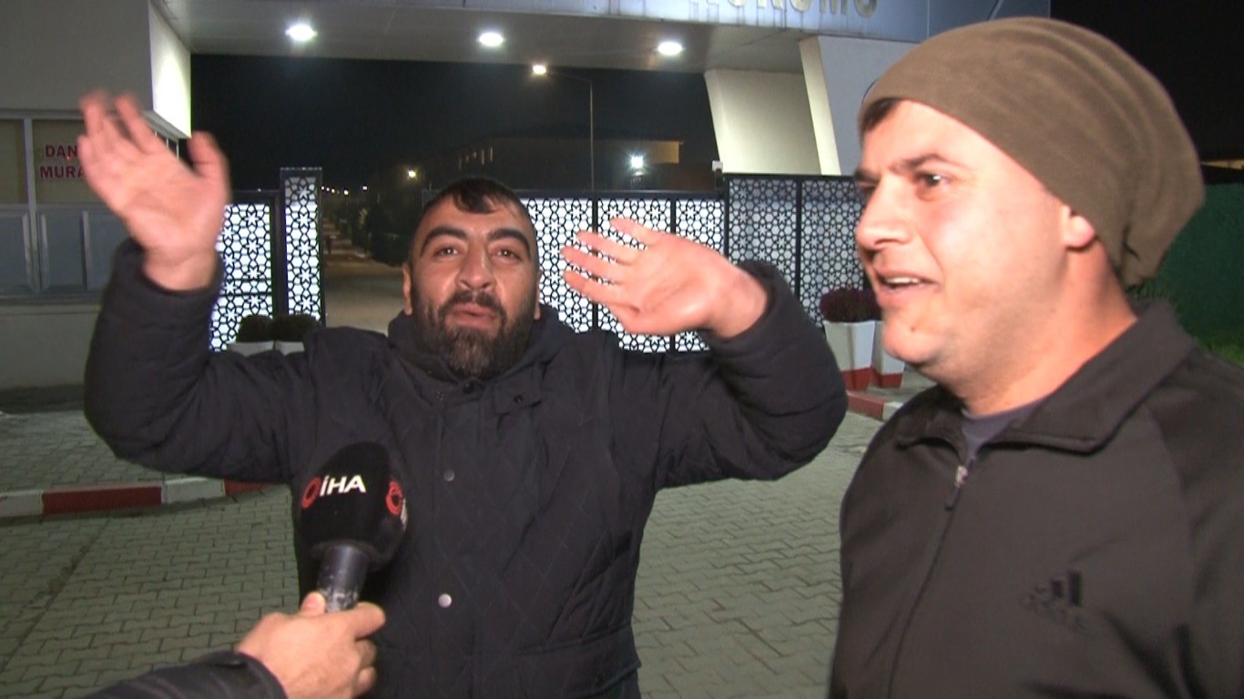 Edirnede Tahliye Sevinci Kameralara Yansıdı: Koşarak Çıkıp Röportaj Arasına Girdi