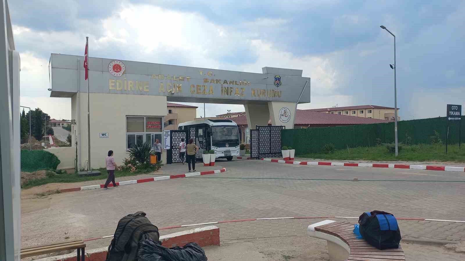 Edirnedeki Cezaevlerinde Tahliyeler Başladı