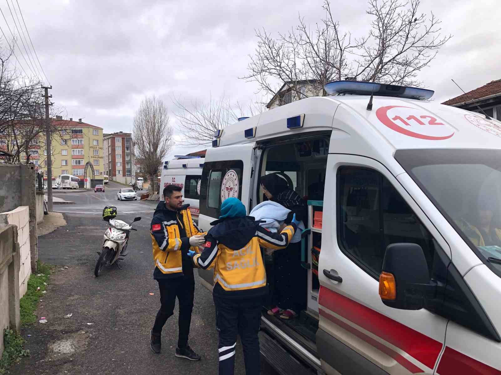 İki Bebeğin Üzerine Kaynar Su Döküldü