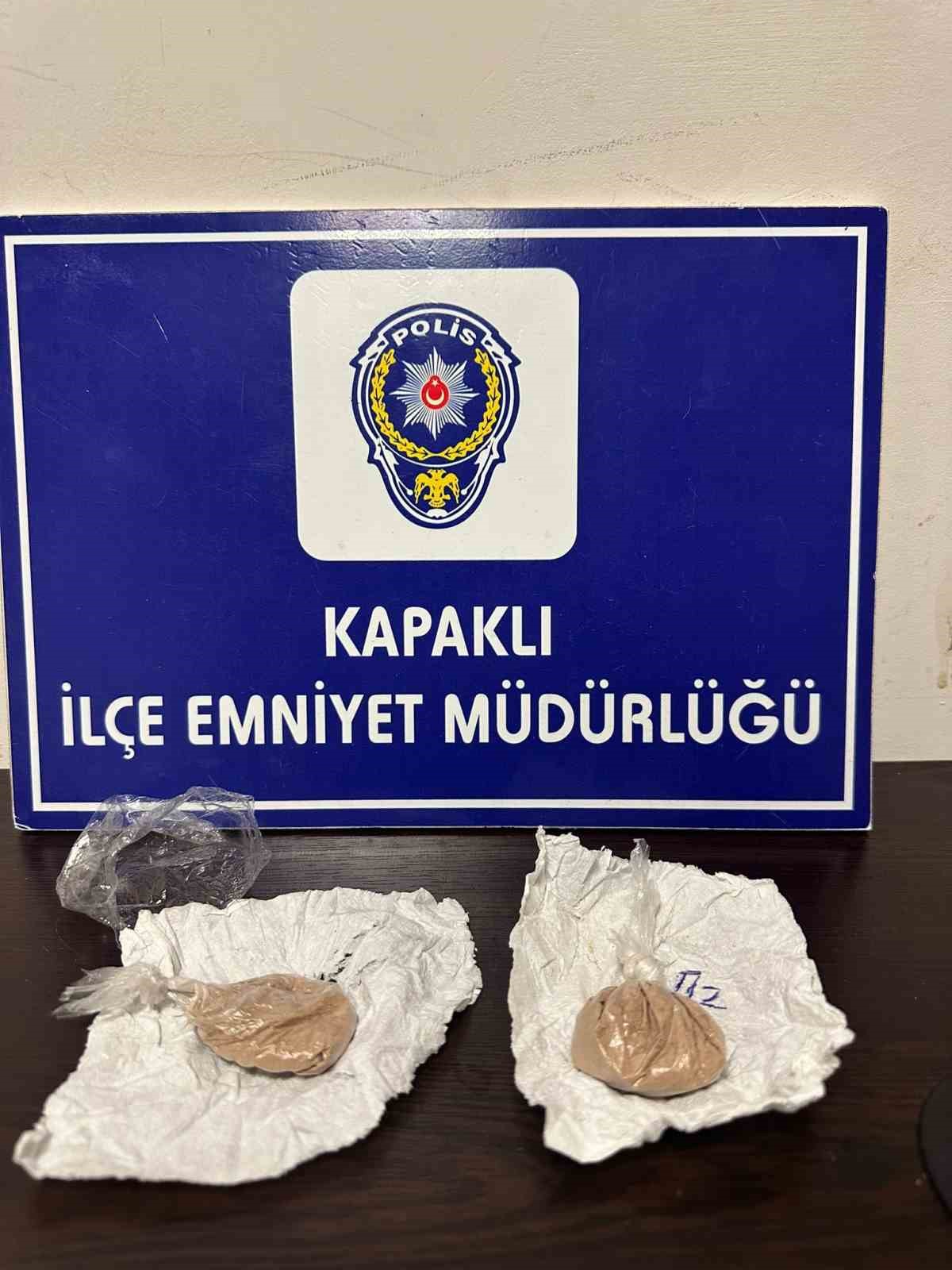 İstanbuldan Kapaklıya Uyuşturucu Getiren Şahıslar Yakalandı