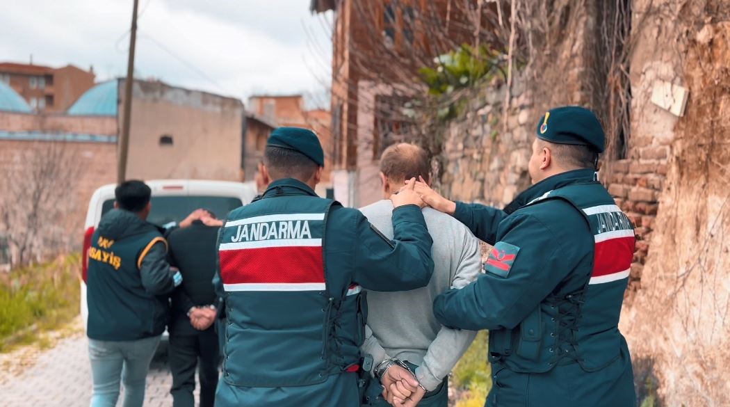Jandarma Ve Polisten Ortak Operasyon: 161 Kişi Yakalandı