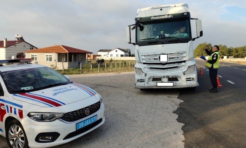 Kırklarelide Ağır Tonajlı Araçlar Denetledi