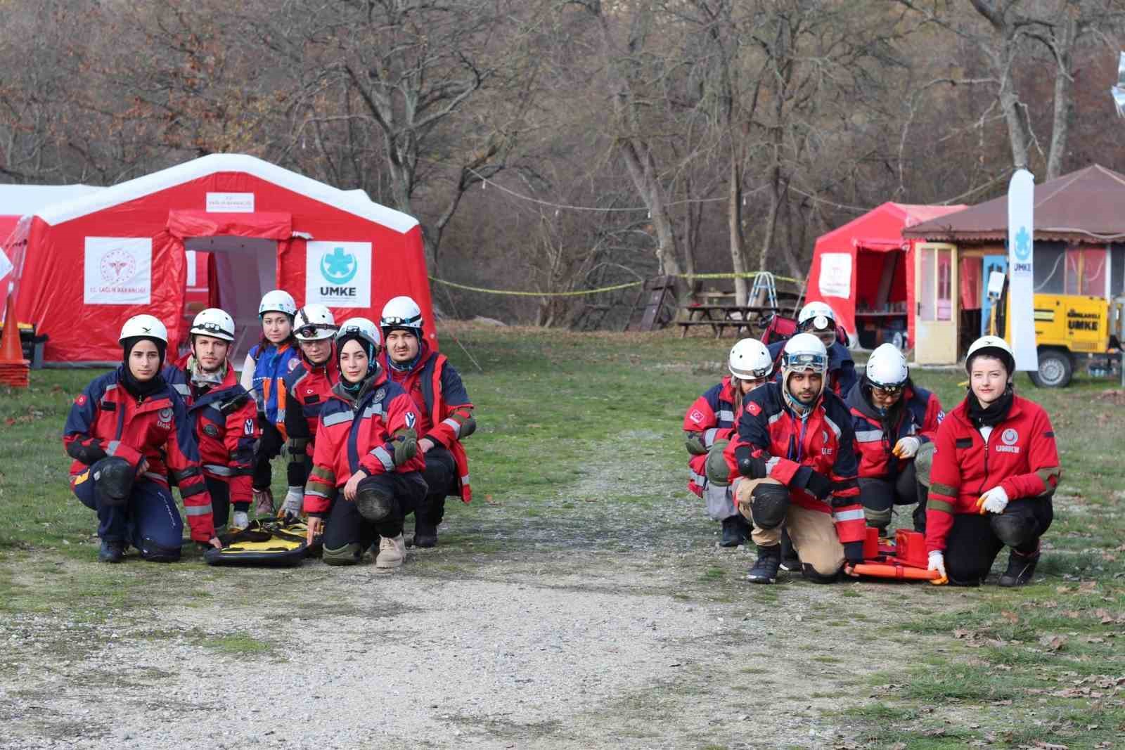 Kırklarelinde 11 Sağlık Personeline Umke Belgesi