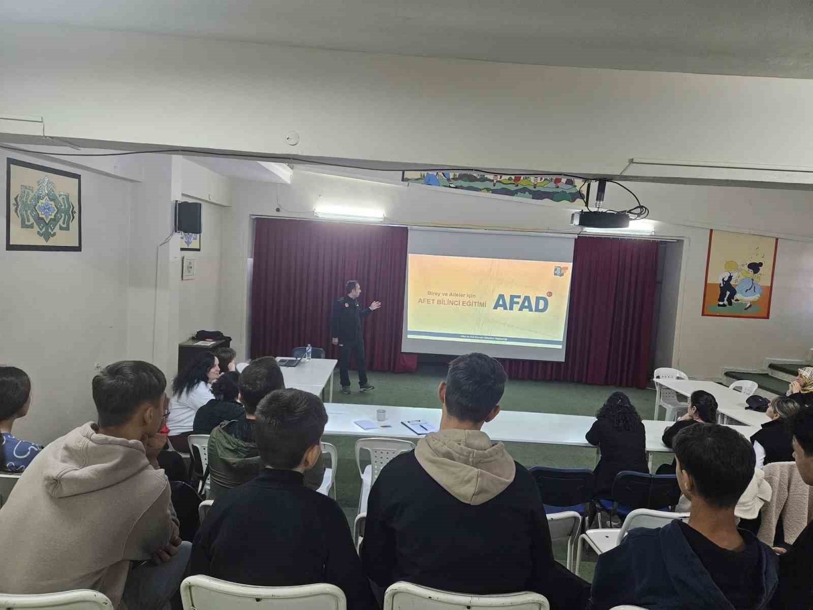 Kırklarelinde Çocuklara Afet Eğitimi