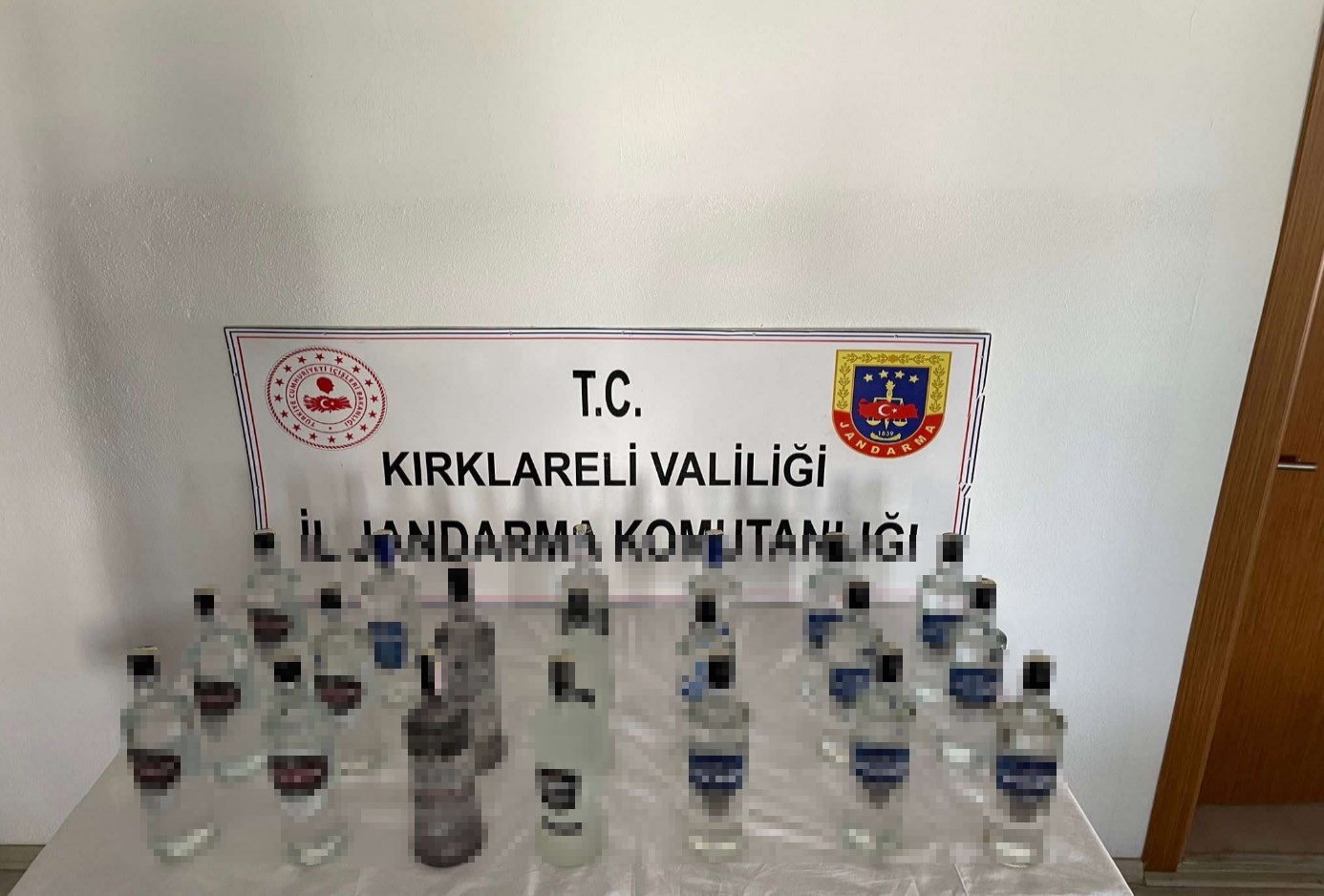 Kırklarelinde Kaçakçılık Operasyonu: 15 Gözaltı