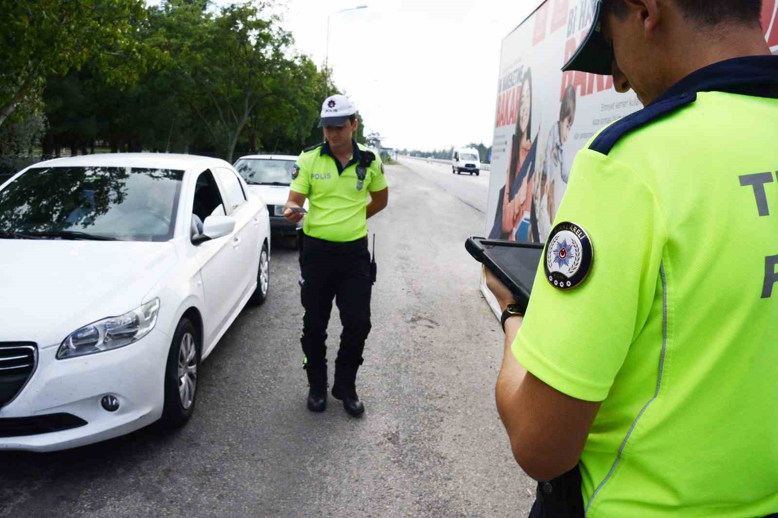 Kırklarelinde Trafik Denetimi: 85 Araç Trafikten Men Edildi