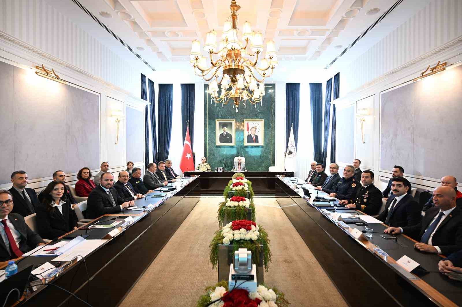 Kırklarelinde Yılbaşında Alınacak Tedbirler Masaya Yatırıldı