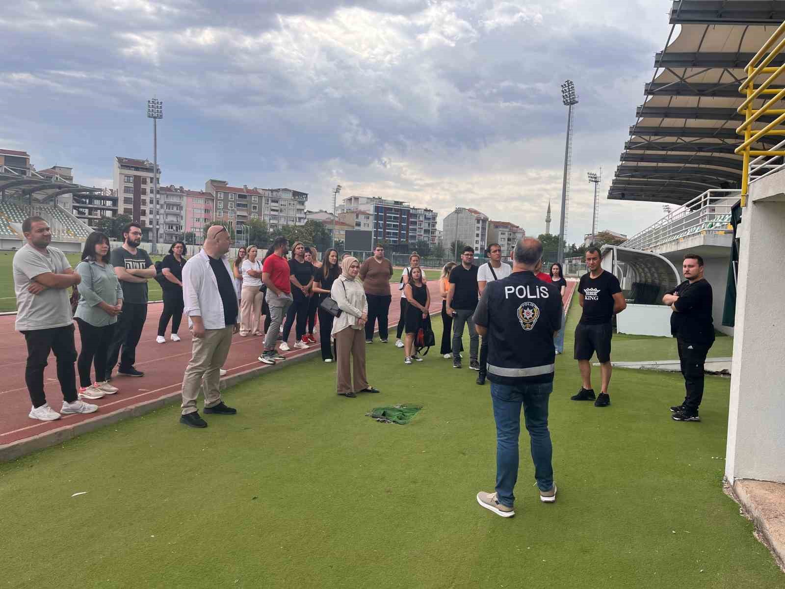 Kırklarelispor Maçları Öncesinde Özel Güvenlik Görevlilerine Eğitim