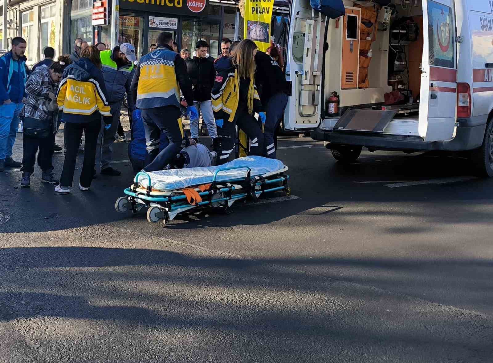 Malkarada Trafik Kazası: 2 Yaralı