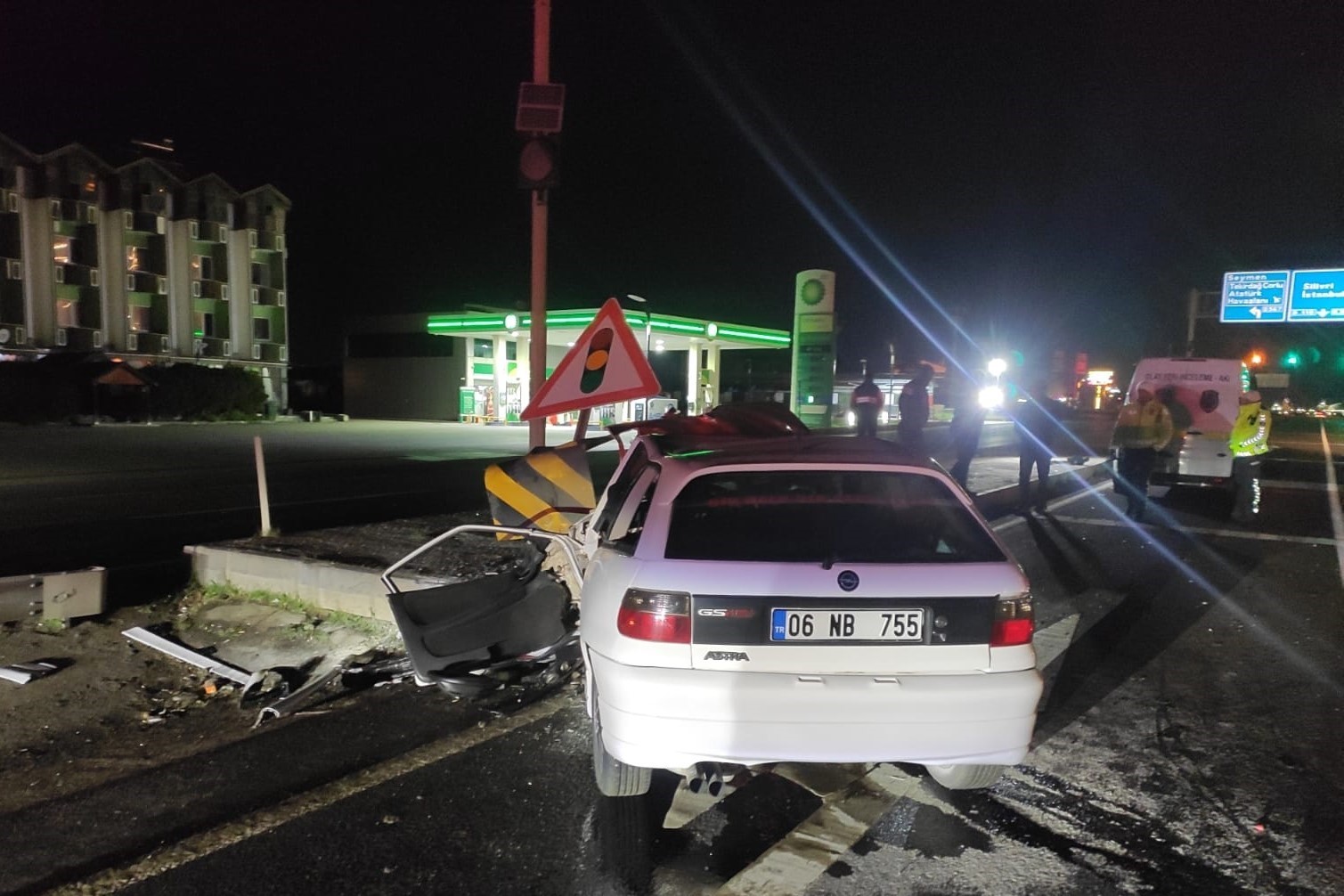 Marmaraereğlisinde Otomobil Refüje Çarptı: 1 Kişi Hayatını Kaybetti