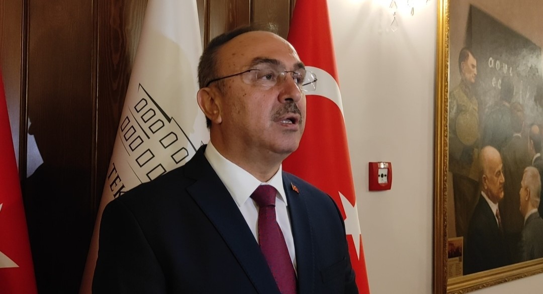 Tekirdağ Valisi Soytürk: Şarköy İlçesindeki Orman Yangını Şiddetli Rüzgarın Etkisiyle Yayıldı Ve Müdahale Güçlükle Sürdürülüyor