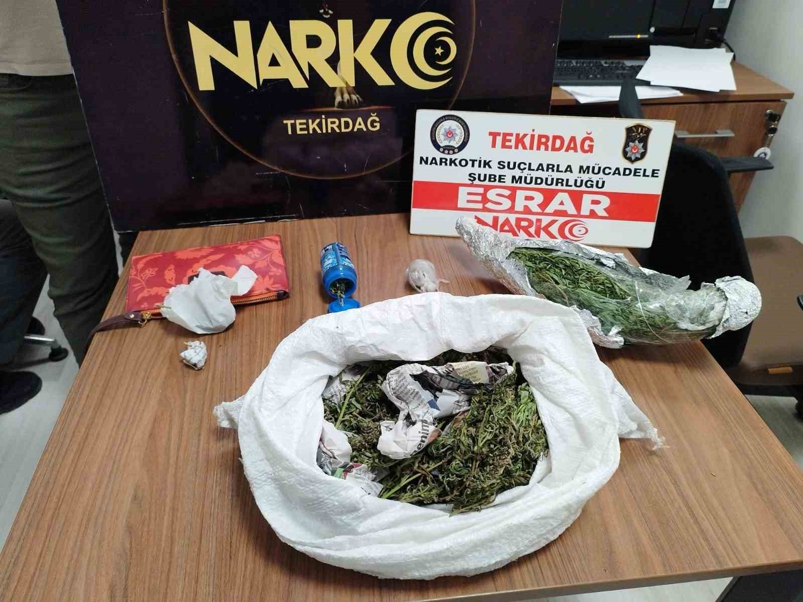 Tekirdağda 1 Kilogram Esrar Ele Geçirildi