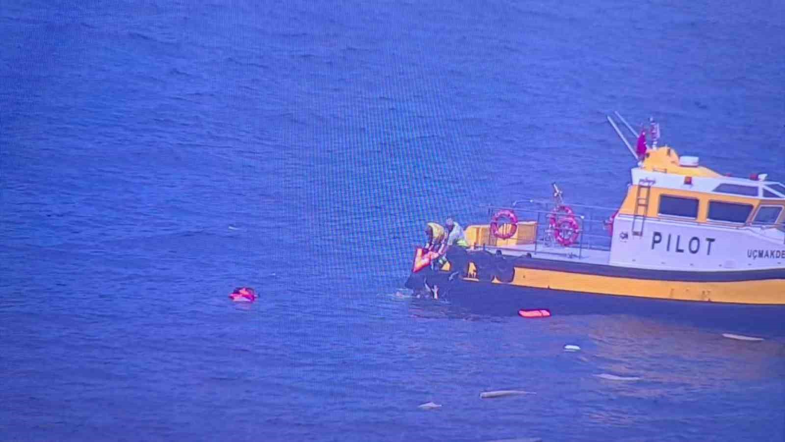 Tekirdağda Alabora Olan Teknedeki 4 Kişi Son Anda Kurtarıldı