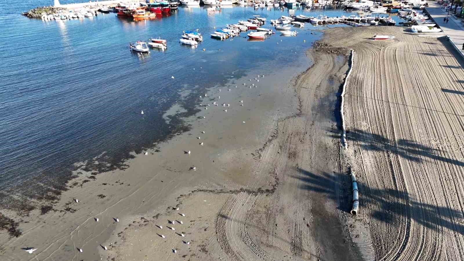 Tekirdağda Deniz 20 Metre Çekildi, Sahil Havadan Görüntülendi