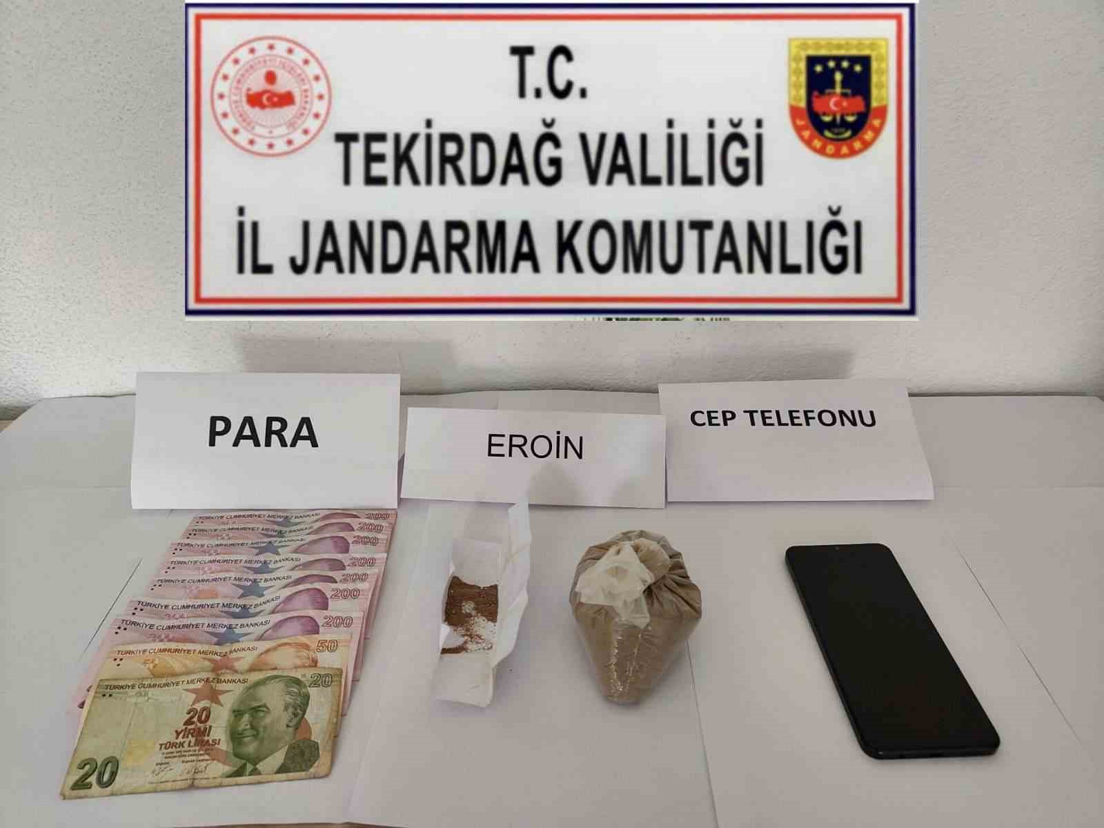 Tekirdağda Uyuşturucu Operasyonları: Eroin Ve Bonzai Ele Geçirildi