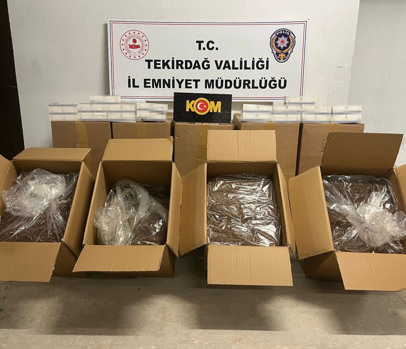 Tekirdağda Yarım Ton Tütün Ve Binlerce Makaron Ele Geçirildi