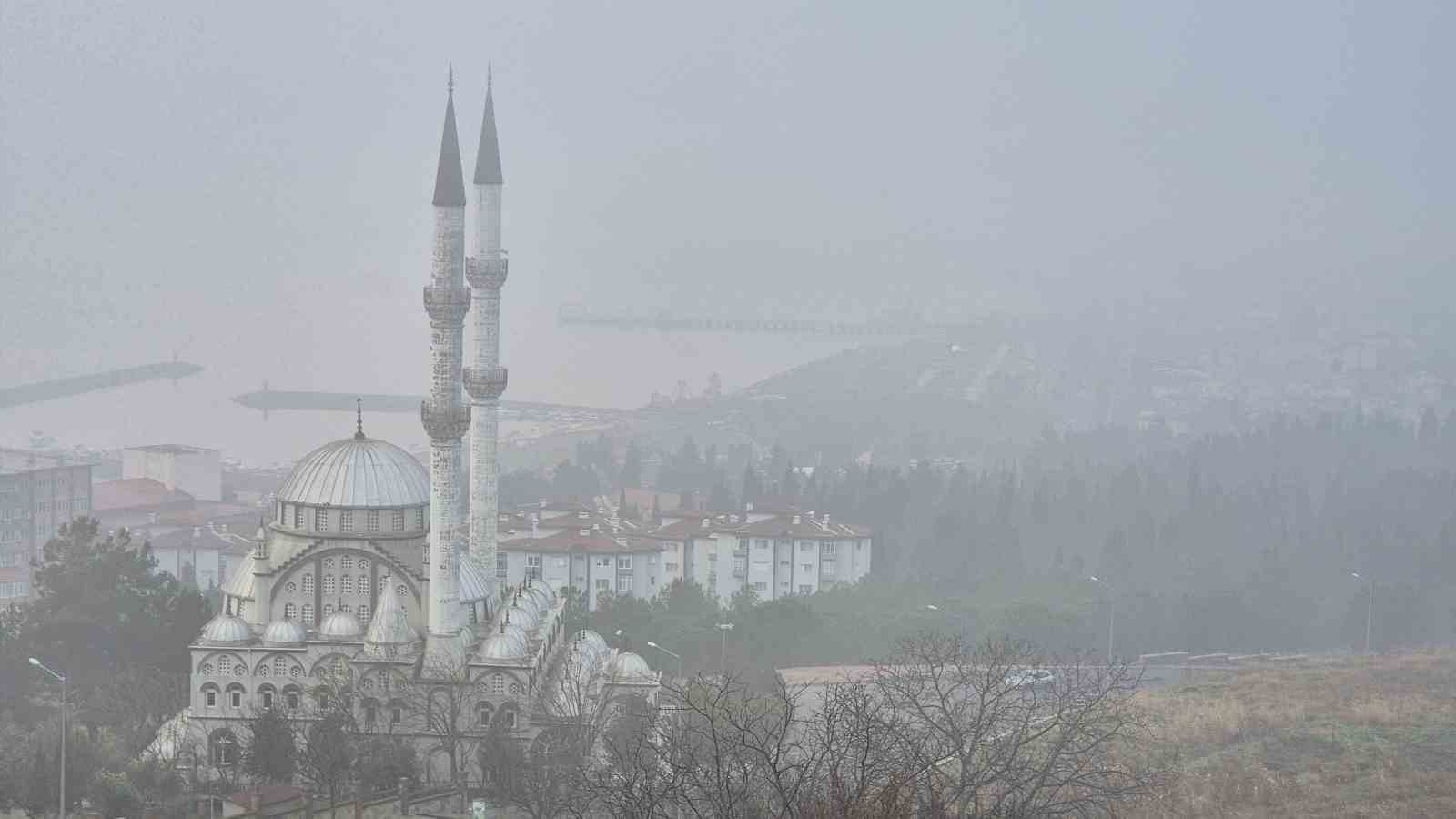 Tekirdağda Yoğun Sis: Sis Şehri Kapladı