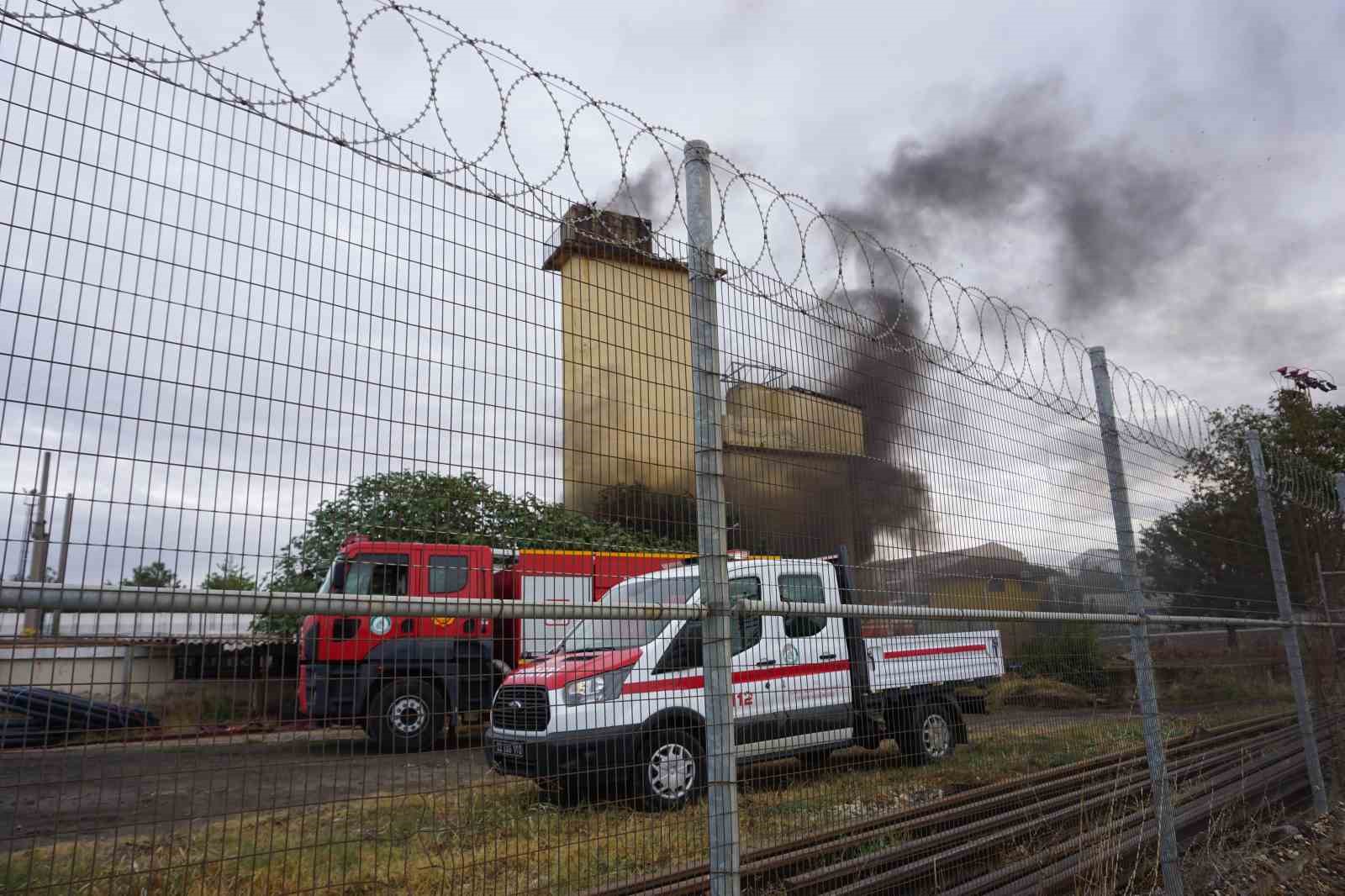 Tren İstasyonunun Eski Isıtma Merkezinde Yangın