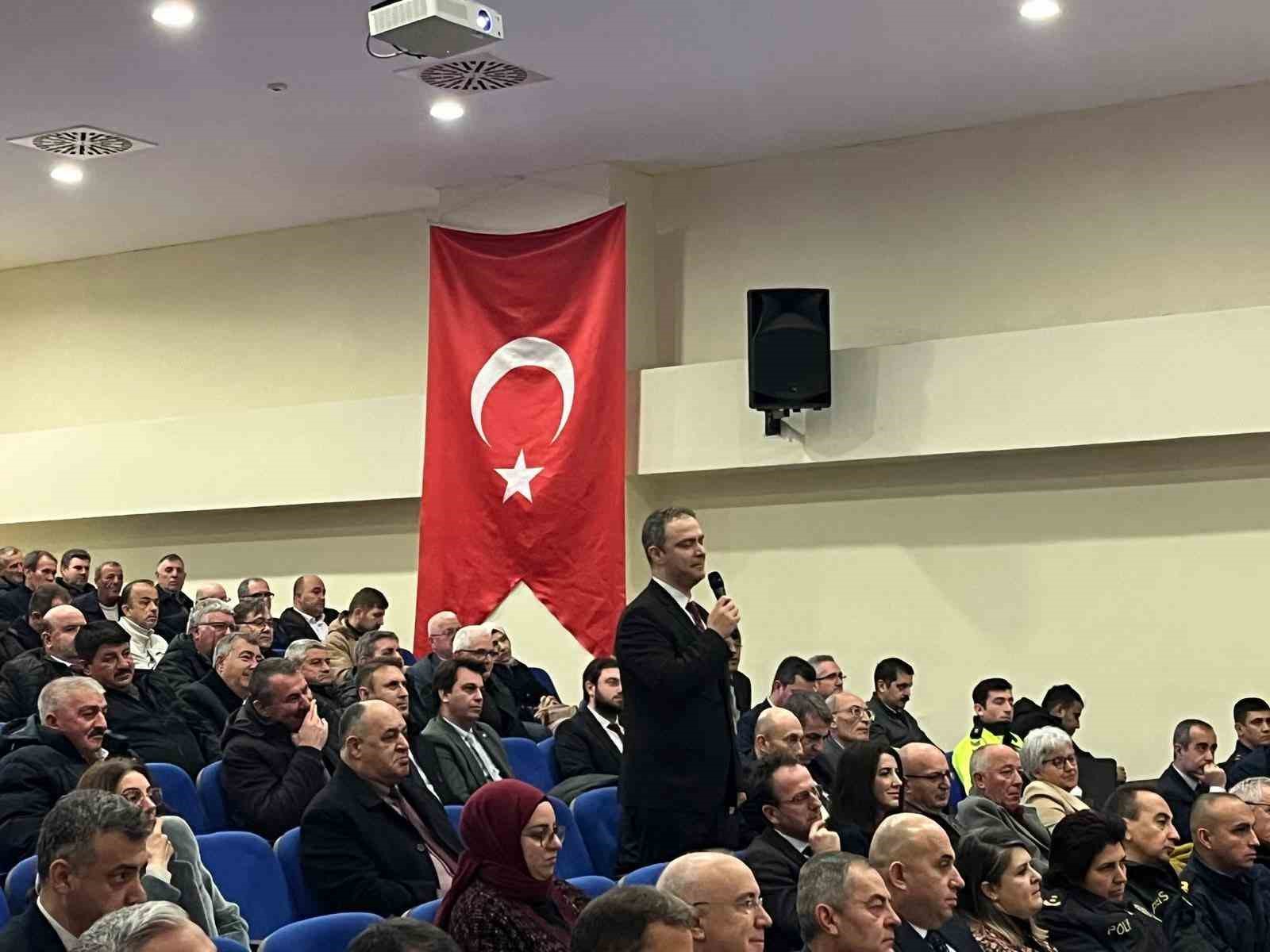 Vali Uğur Turan, Vizede Muhtarlarla Bir Araya Geldi