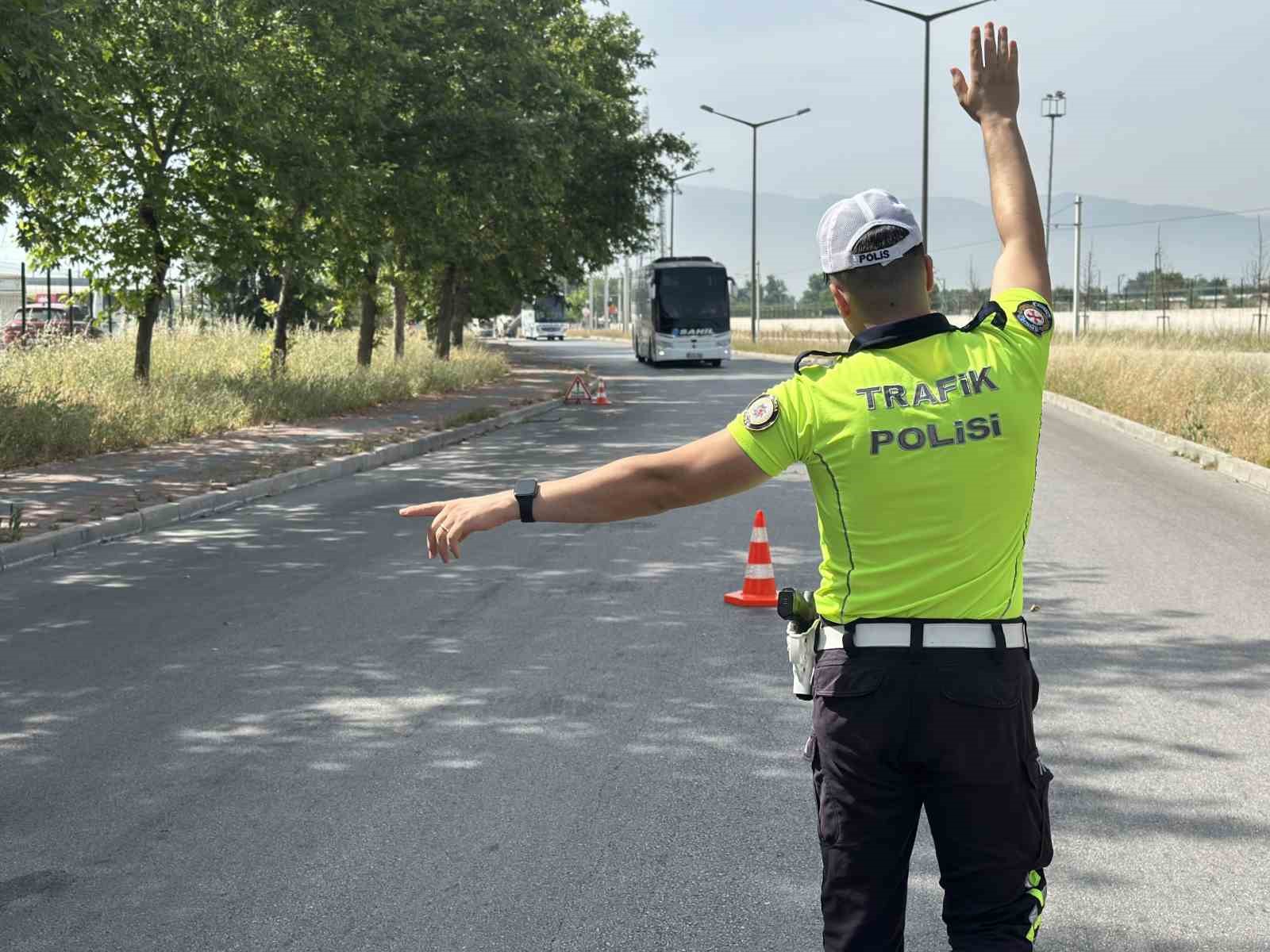 Yaklaşan Bayram Öncesi Tedbirler Arttı, Otobüsler Teker Teker Durduruldu