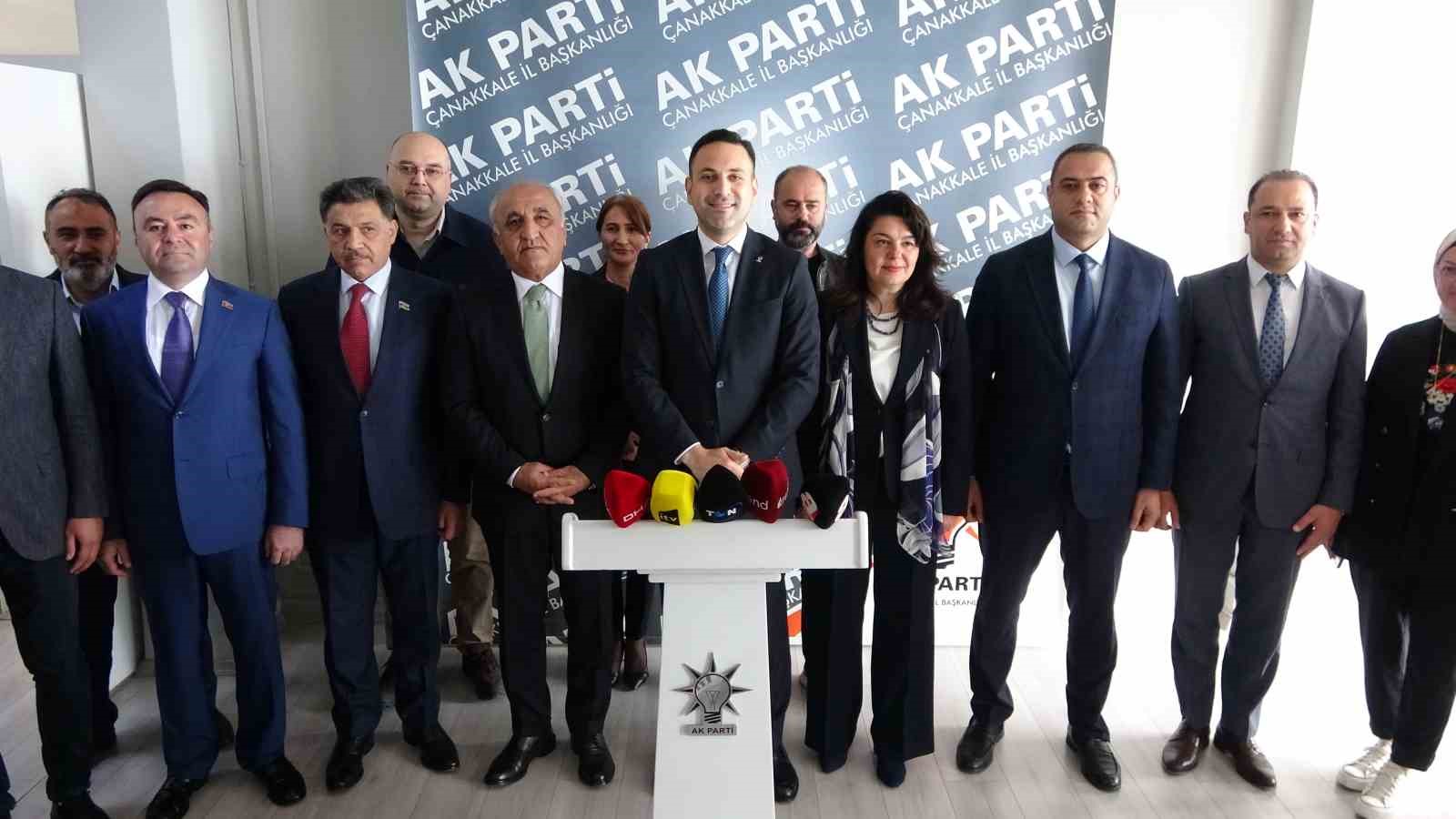 Yeni Azerbaycan Partisi Heyetinden Ak Partiye Ziyaret