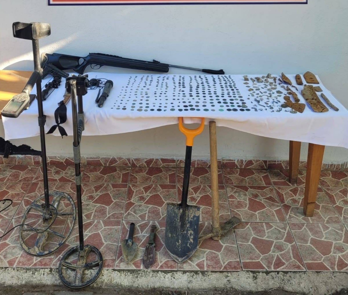 Tekirdağda Uyuşturucu Ve Tarihi Eser Operasyonu: 1 Tutuklama