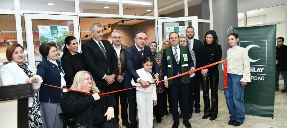 Yeşilay Haftasında Yeşilay Sergisi Açıldı